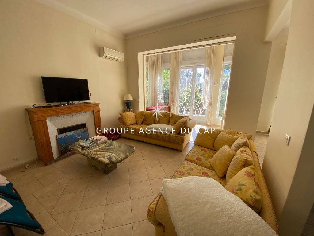 VILLA ST RAPHAEL – 5 pièce(s) – 140 m2 Image 2