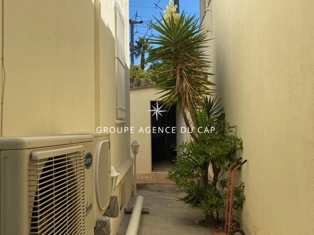 VILLA ST RAPHAEL – 5 pièce(s) – 140 m2 Image 4