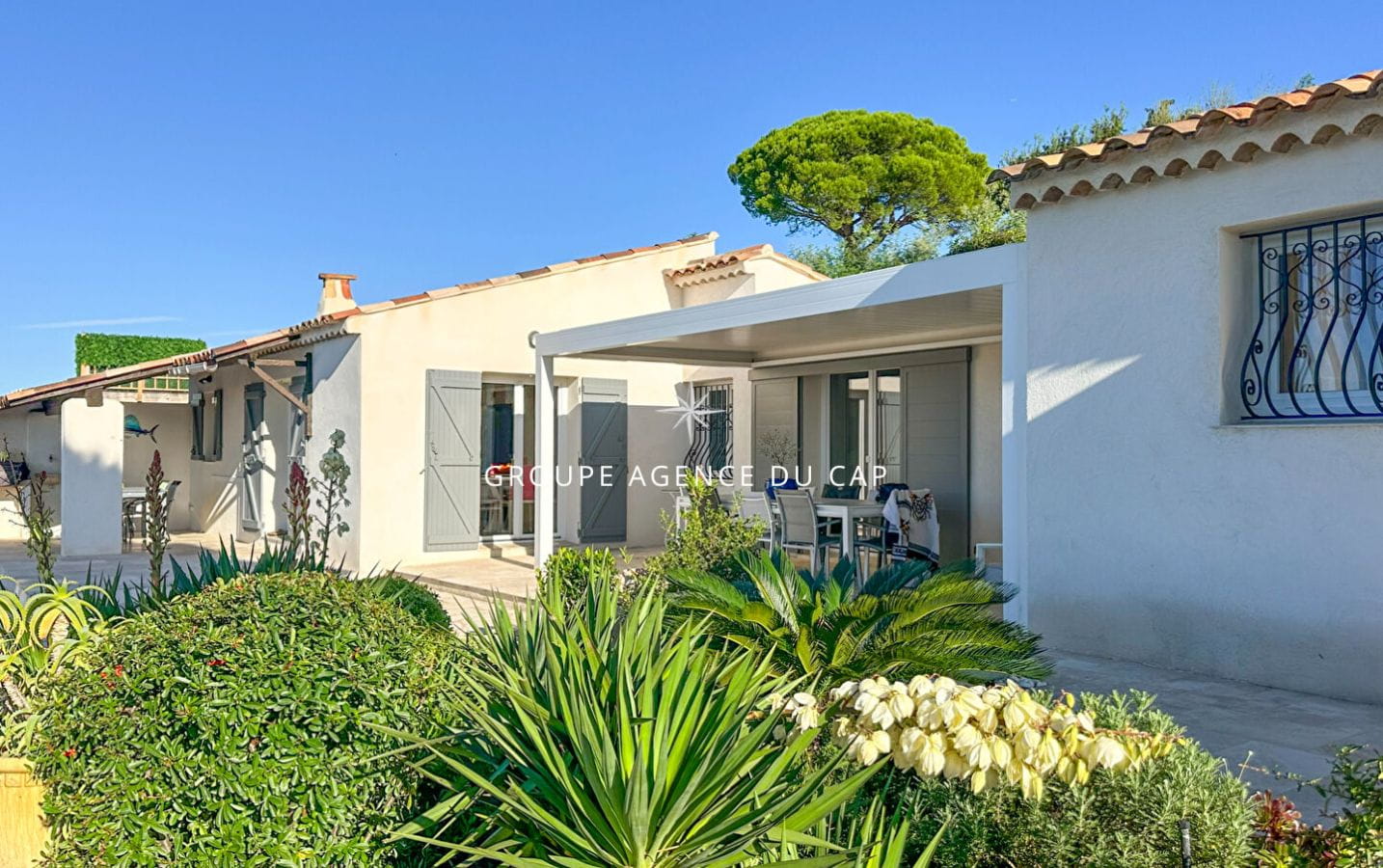 A VENDRE VILLA DE PLAIN PIED VUE MER 4 CHAMBRES PISCINE GARAGE PARKINGS Image 13