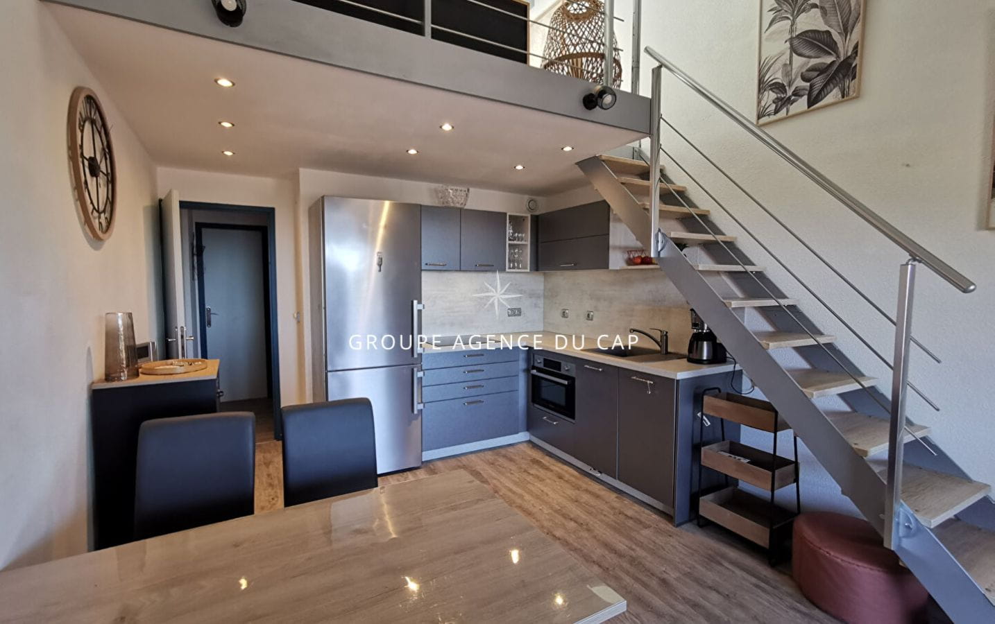 À VENDRE APPARTEMENT VUE MER AVEC 2 CHAMBRES ET MEZZANINE, AUX ISSAMBRES Image 6