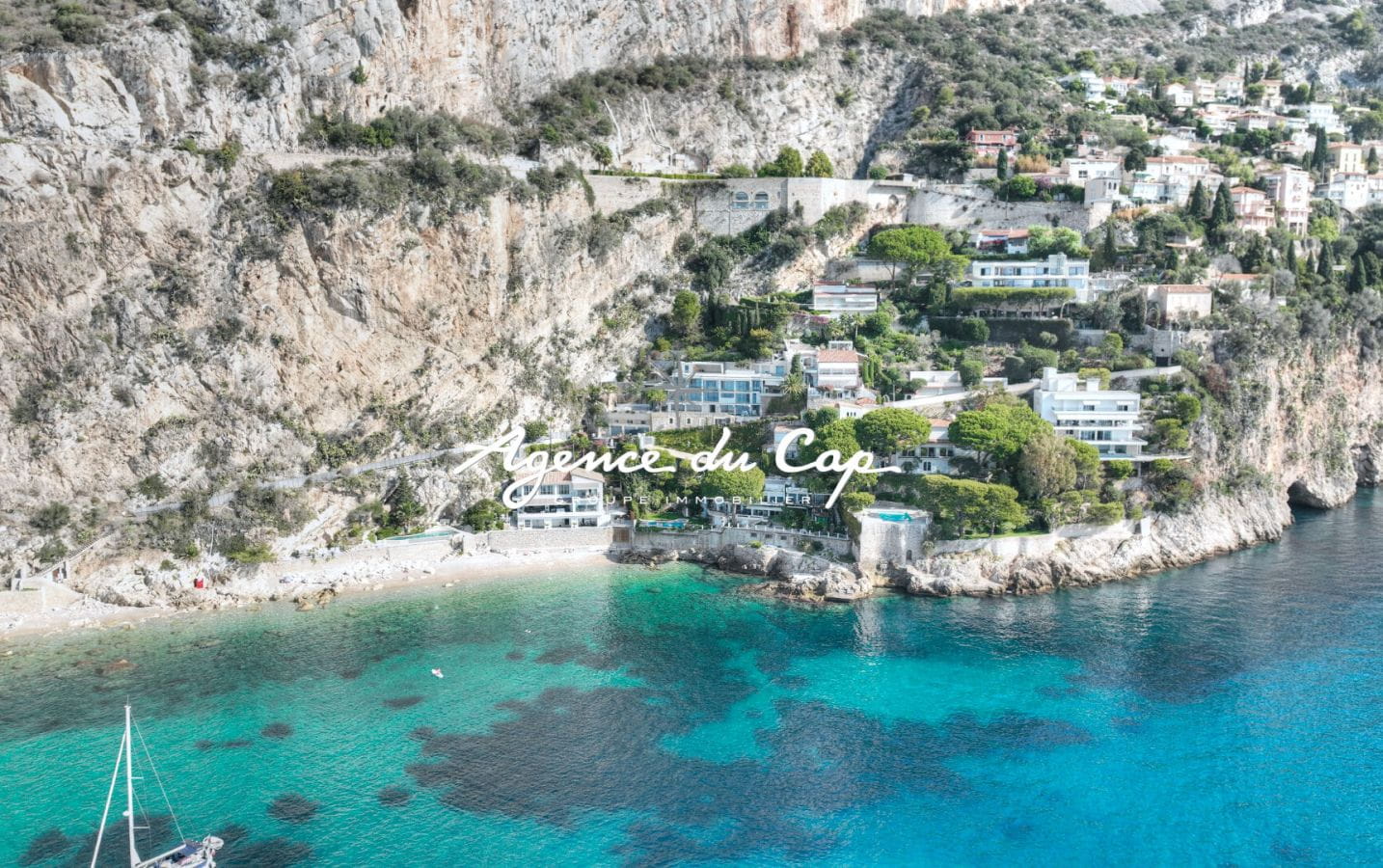 CAP D’AIL EXCEPTIONAL SEA VIEW VILLA IN PRIVATE ESTATE 319 m2 ON THE OUTSIDE OF MONACO Image 13