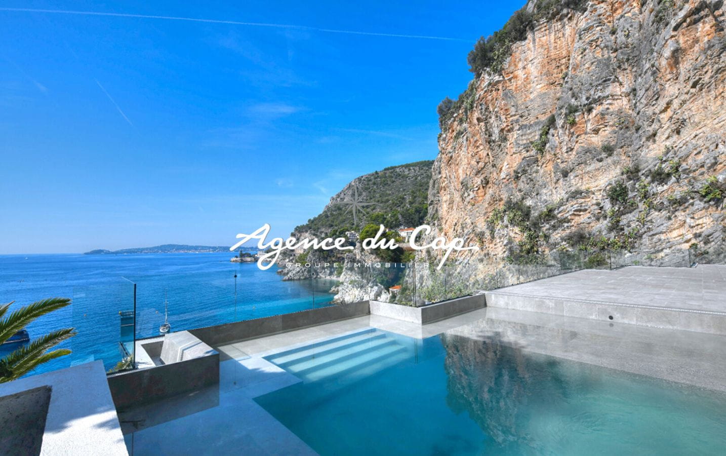 CAP D’AIL EXCEPTIONAL SEA VIEW VILLA IN PRIVATE ESTATE 319 m2 ON THE OUTSIDE OF MONACO Image 14