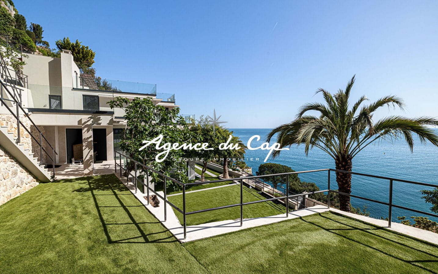 CAP D’AIL EXCEPTIONAL SEA VIEW VILLA IN PRIVATE ESTATE 319 m2 ON THE OUTSIDE OF MONACO Image 0