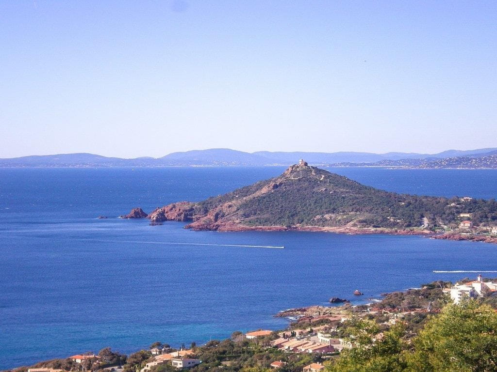 ANTHEOR SAINT RAPHAEL BEAU TERRAIN A BATIR AVEC VUE MER PANORAMIQUE- 3183 m2 Image 1