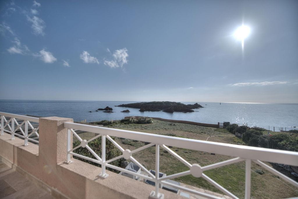 Exclusivité ! Duplex Pied Dans L’eau Antheor – 5 Pièce(s) – 163 M2 Image 0