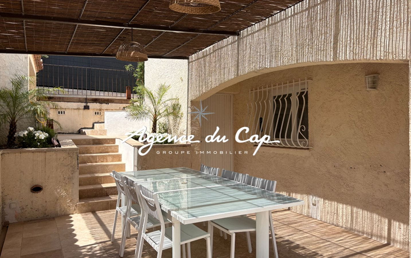 A VENDRE VILLA VUE MER VILLA 5 CHAMBRES PISCINE GARAGE AUX ISSAMBRES Image 14