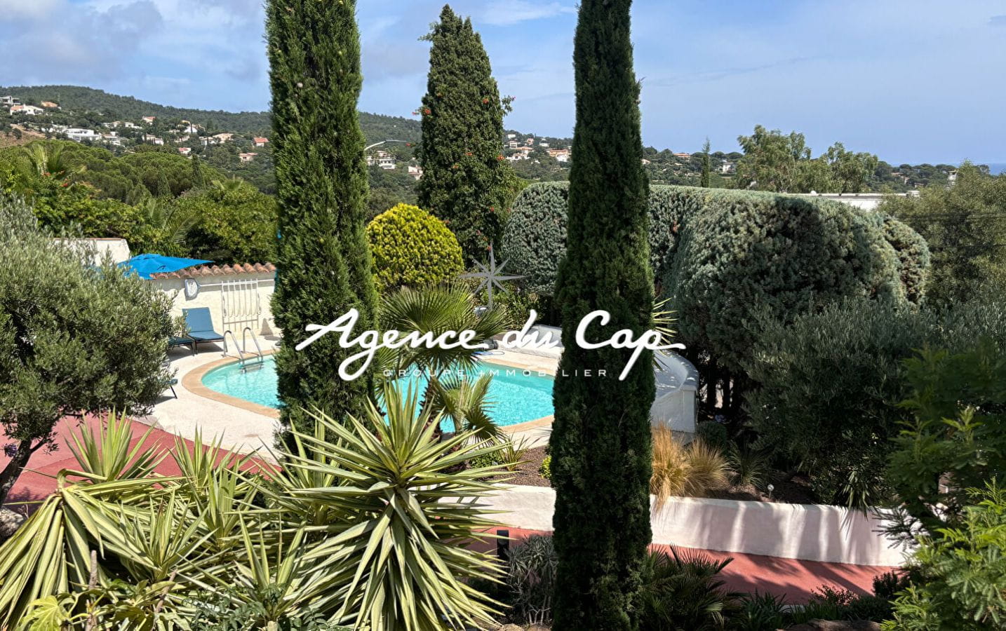 A VENDRE VILLA VUE MER VILLA 5 CHAMBRES PISCINE GARAGE AUX ISSAMBRES Image 2