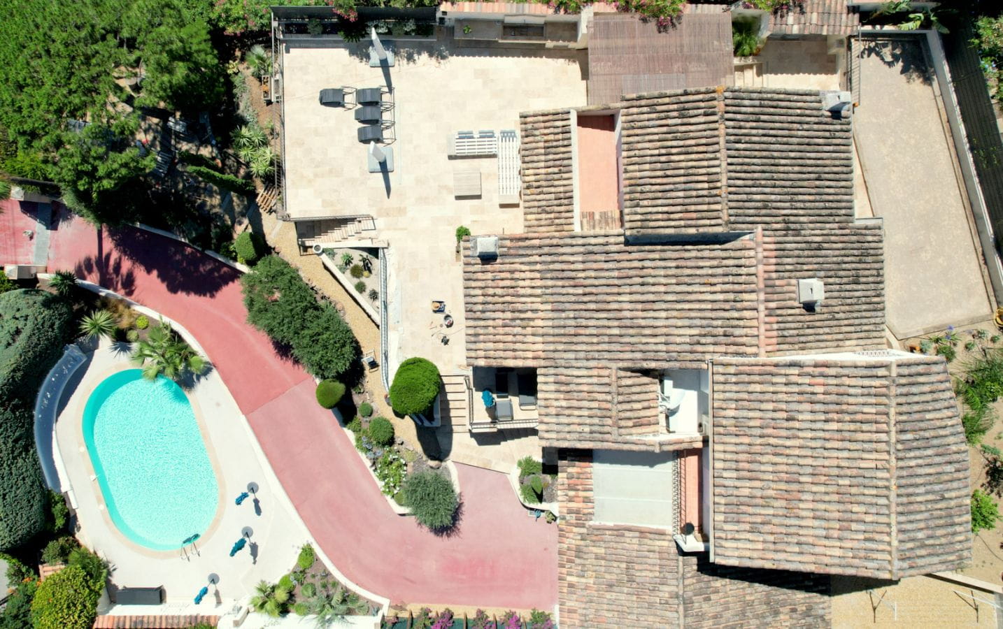 A VENDRE VILLA VUE MER VILLA 5 CHAMBRES PISCINE GARAGE AUX ISSAMBRES Image 3