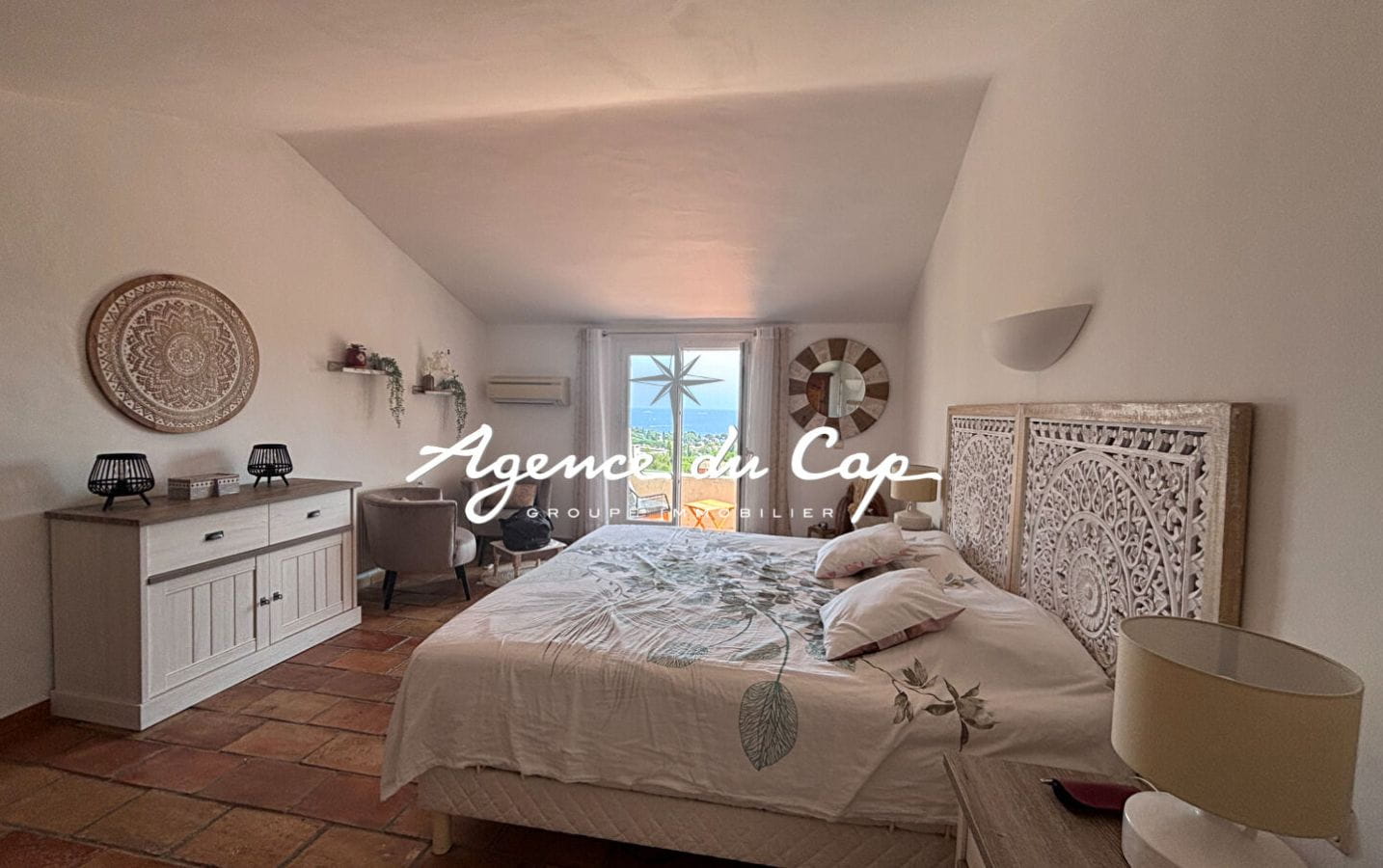 A VENDRE VILLA VUE MER VILLA 5 CHAMBRES PISCINE GARAGE AUX ISSAMBRES Image 8