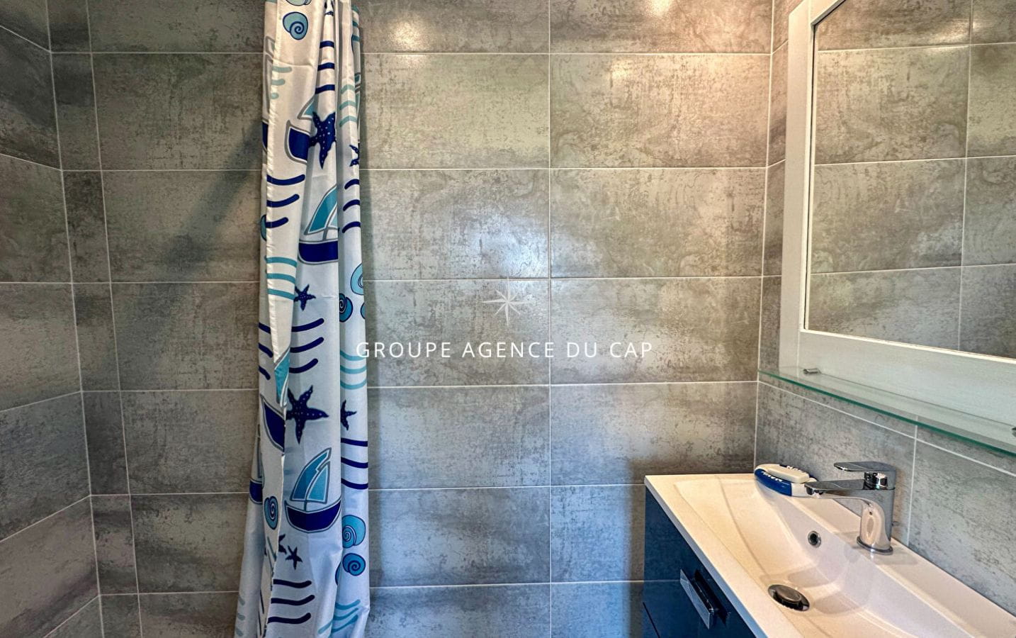 À VENDRE VILLA  VUE MER 190 M²  5 CHAMBRES PISCINE DOUBLE GARAGE LES ISSAMBRES Image 6