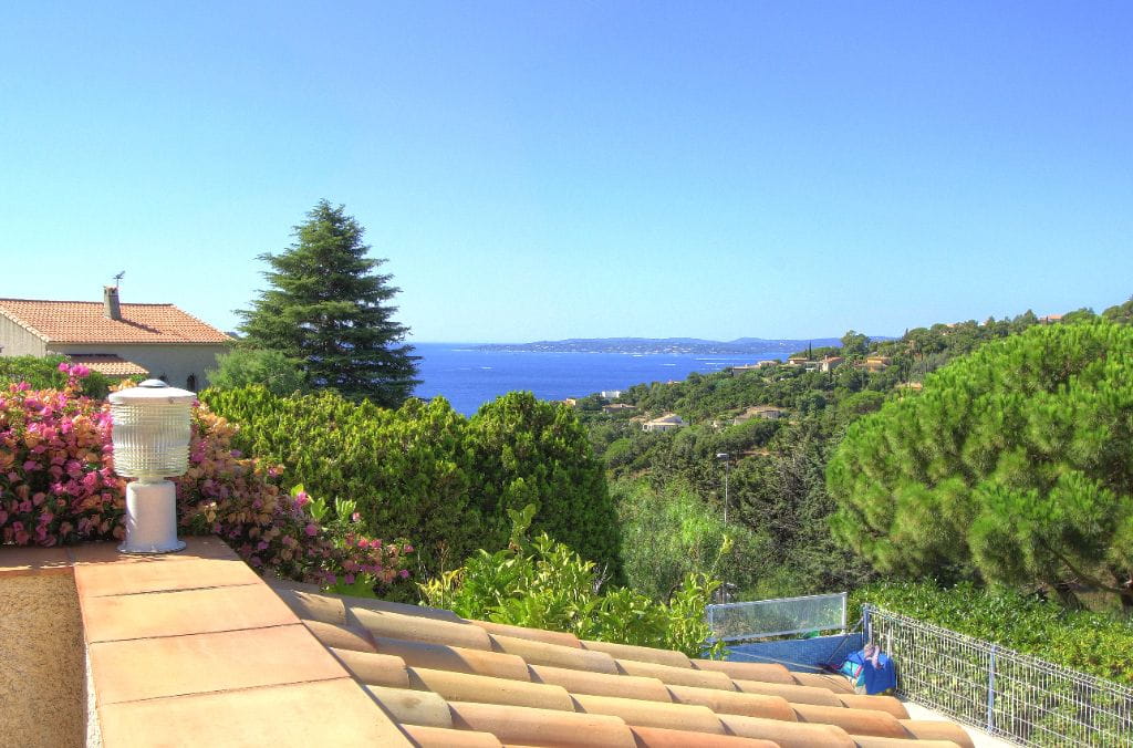 Villa avec vue mer 7 pièces 200 m2  avec 3 appartements 4 garages, aux Issambres Image 2