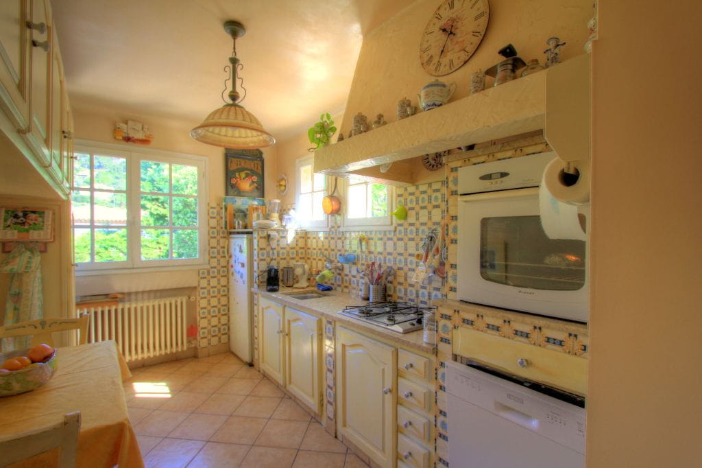 Villa avec vue mer 7 pièces 200 m2  avec 3 appartements 4 garages, aux Issambres Image 5