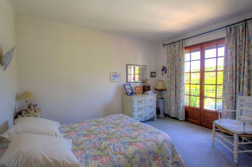 Villa avec vue mer 7 pièces 200 m2  avec 3 appartements 4 garages, aux Issambres Image 6