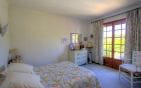 Villa with sea view, 7 rooms, 200 m2 with 3 apartments, 4 garages, in Les Issambres Min 6