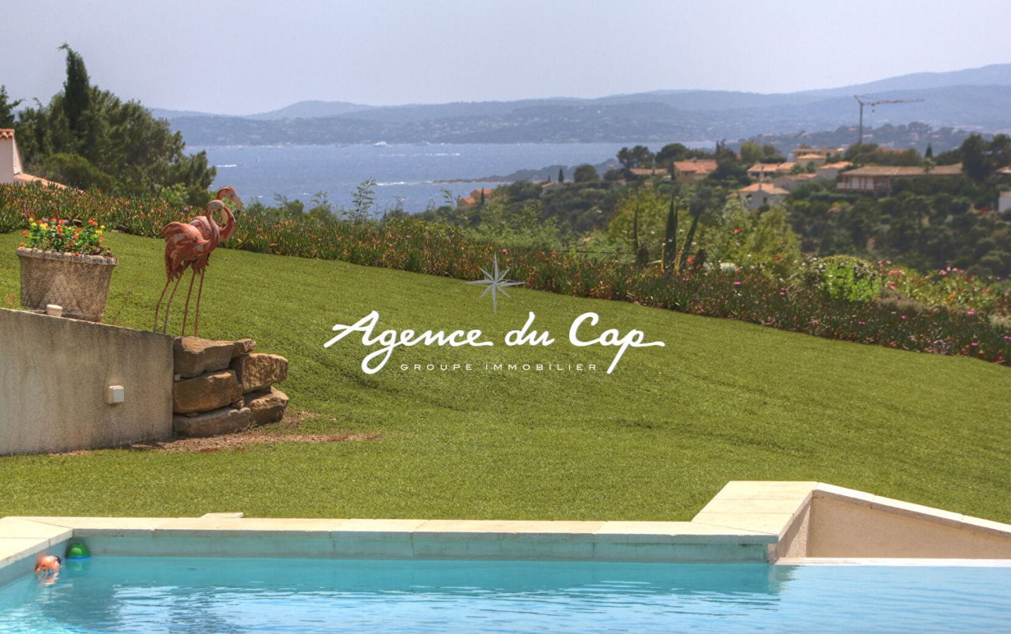 LES ISSAMBRES , VILLA 185 m² , 5 pièces , VUE DEGAGÉE JUSQU’À LA MER Image 6