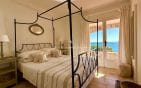 VILLA PROVENCALE DE CHARME EN PIERRE AVEC PISCINE ET GARAGE DE PLUS DE 100 M² A PIED DES PLAGES  ET COMMERCES, VUE MER PANORAMIQUE GOLFE DE SAINT TROPEZ LES ISSAMBRES Min 9