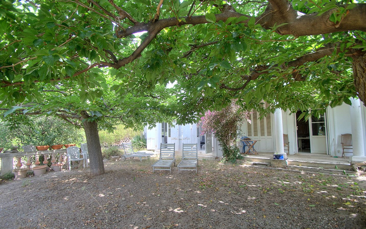 VILLA BELLE ÉPOQUE  AVEC VUE MER A RENOVER PROCHE CENTRE VILLE ET PLAGES A PIED A SAINT RAPHAEL Image 5