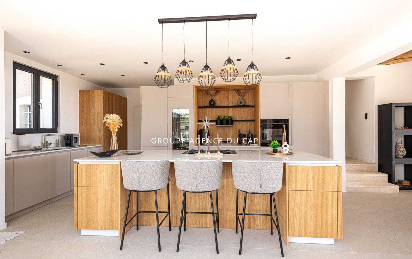 VILLA VUE DEGAGEE JUSQU’A LA MER  GIGARO HELIPORT PISCINE GARAGE LA CROIX VALMER Image 12