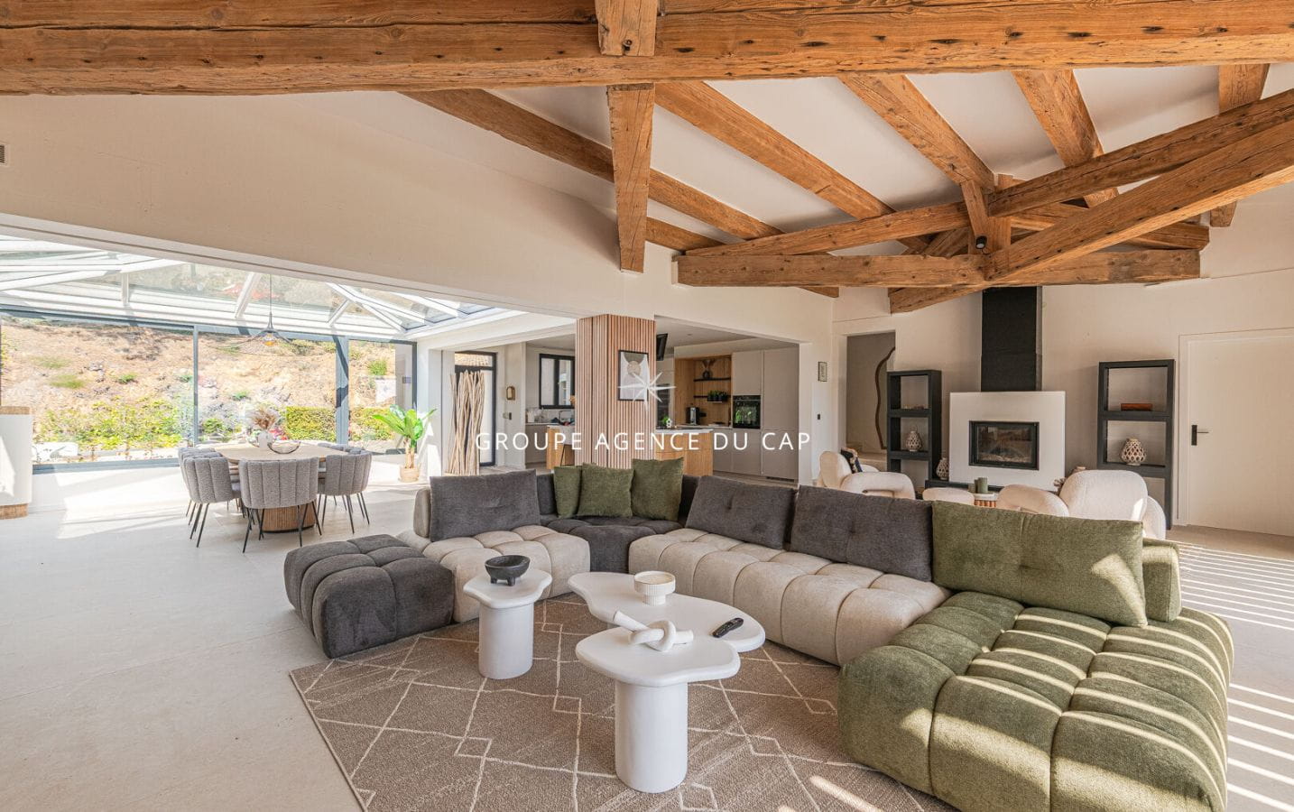 VILLA VUE DEGAGEE JUSQU’A LA MER  GIGARO HELIPORT PISCINE GARAGE LA CROIX VALMER Image 9