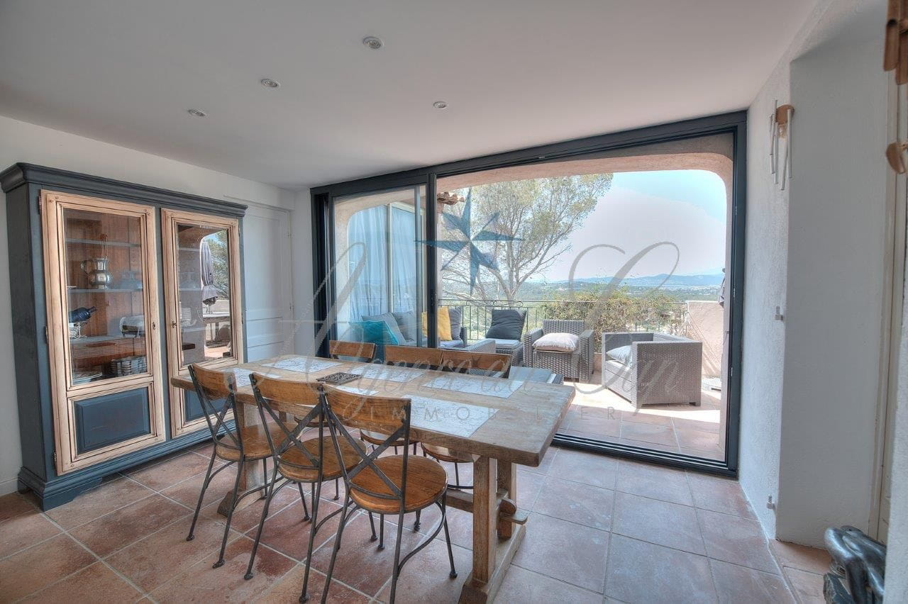 VILLA CHARME VUE DÉGAGÉE 221 M2, 4 CHAMBRES + T2 SAINT  RAPHAEL Image 6