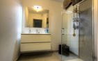 REAL 2-ROOM APARTMENT OF 53sqm WITH BASEMENT PARKING AND CELLAR, LOCATED IN A RECENT RESIDENCE, WALKING DISTANCE FROM THE BEACHES AND SHOPS OF LES ISSAMBRES Min 8