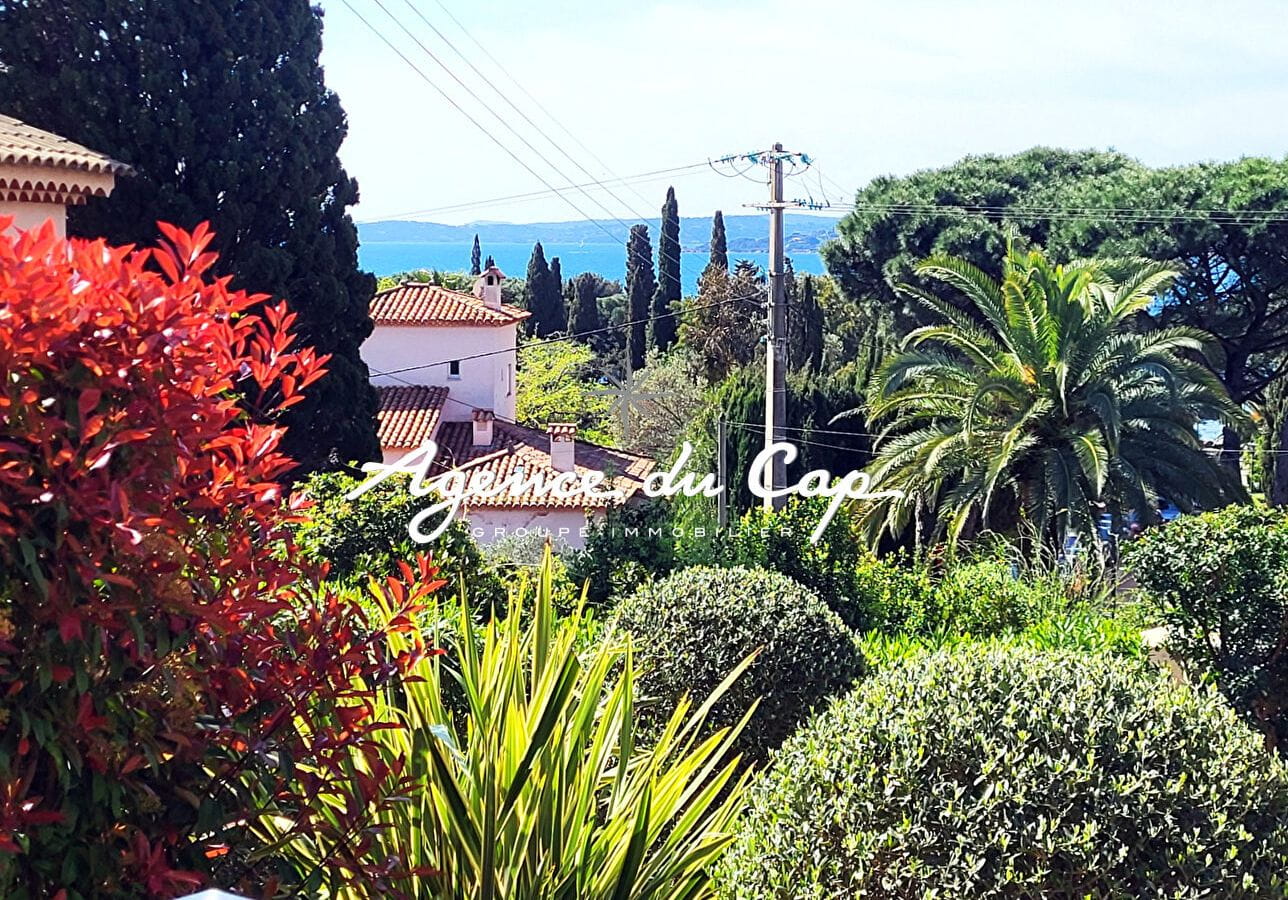 APPARTEMENT VRAI 2 PIECES DE 53M²  AVEC PARKING EN SOUS-SOL ET CAVE, SITUÉ DANS UNE RÉSIDENCE RÉCENTE, À PIED DES PLAGES ET DES COMMERCES DES ISSAMBRES Image 2