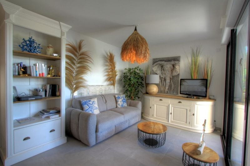 APPARTEMENT VRAI 2 PIECES DE 53M²  AVEC PARKING EN SOUS-SOL ET CAVE, SITUÉ DANS UNE RÉSIDENCE RÉCENTE, À PIED DES PLAGES ET DES COMMERCES DES ISSAMBRES Image 6