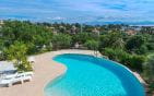 A VENDRE – VILLA VUE MER – 250m² – 5 chambres + T2  – GARAGE DOUBLE – A SAINT AYGULF Min 1