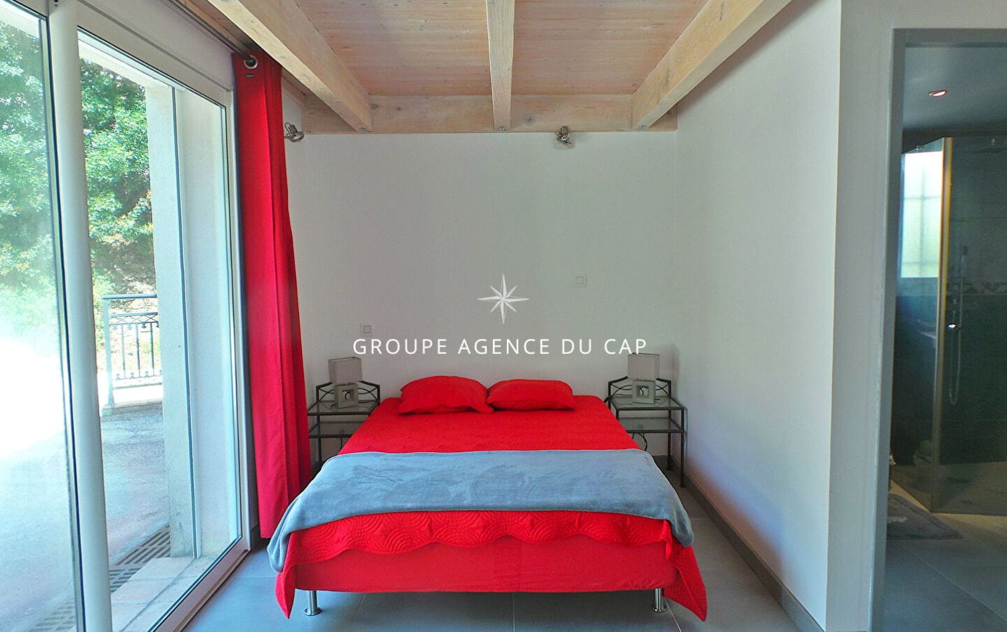 FOR SALE VILLA WITH SEA VIEW 250sqm 5 BEDROOMS T2, DOUBLE GARAGE AND SWIMMING POOL, IN SAINT AYGULF Image 15