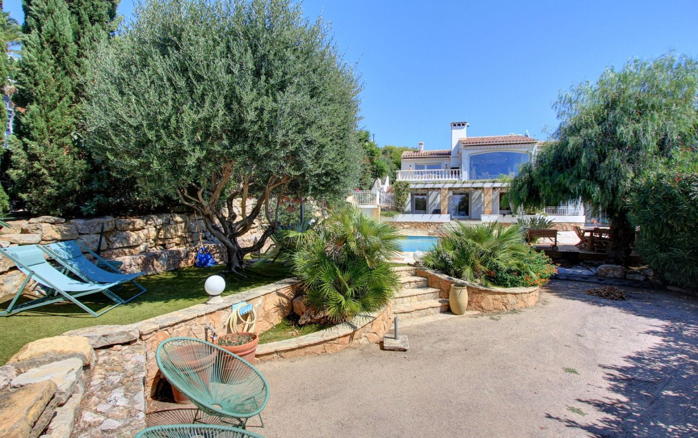 Villa 8 pièces 285m2 avec 6 chambres en suite, aux Issambres Image 3