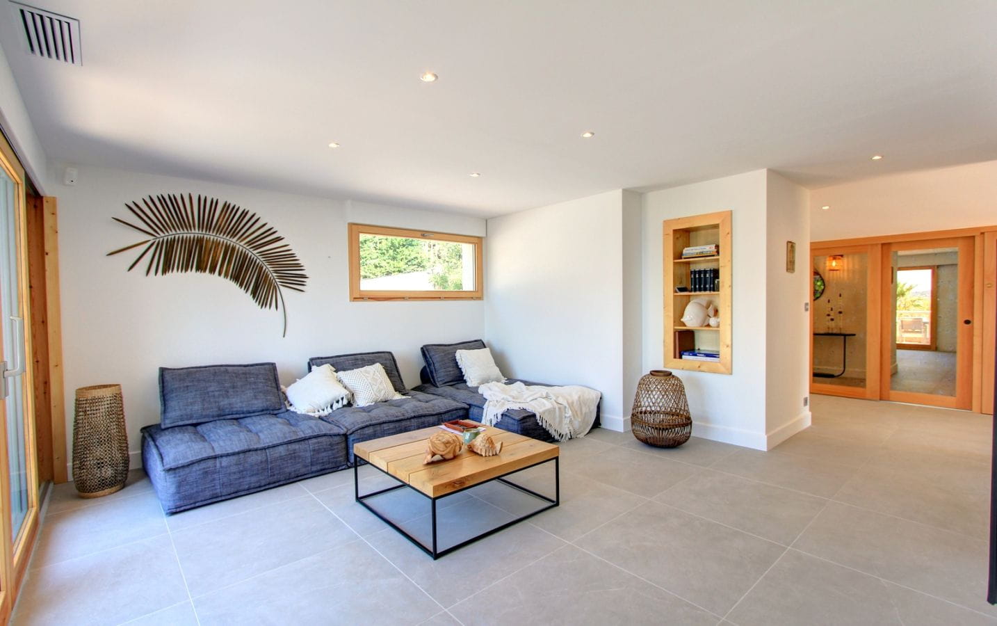 Villa 8 pièces 285m2 avec 6 chambres en suite, aux Issambres Image 6