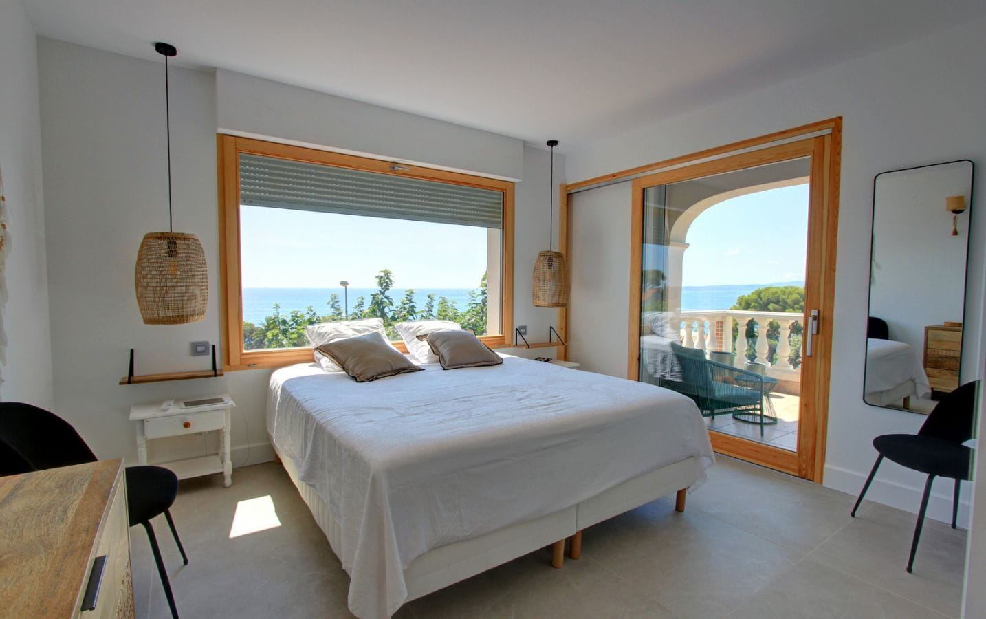 Villa 8 pièces 285m2 avec 6 chambres en suite, aux Issambres Image 7