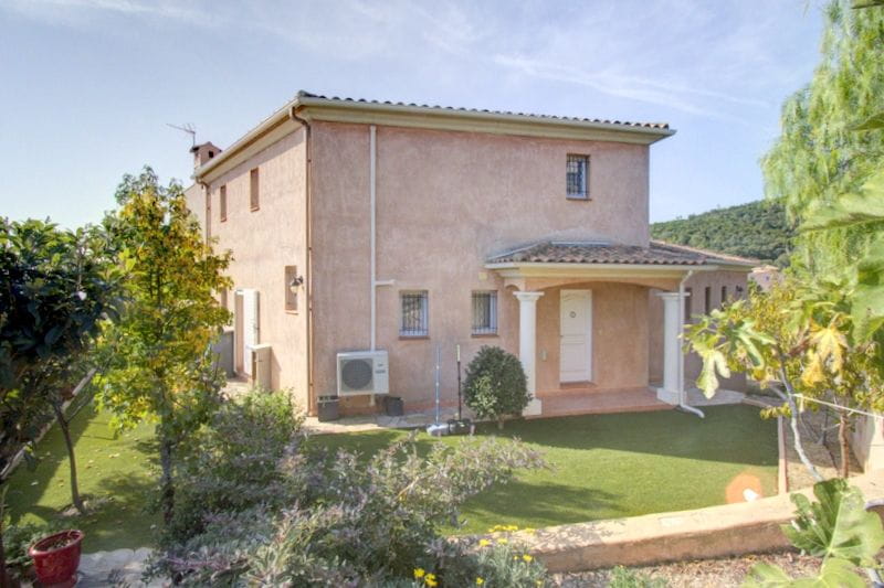 Villa avec 4 chambres piscine et garage, aux Issambres Image 11