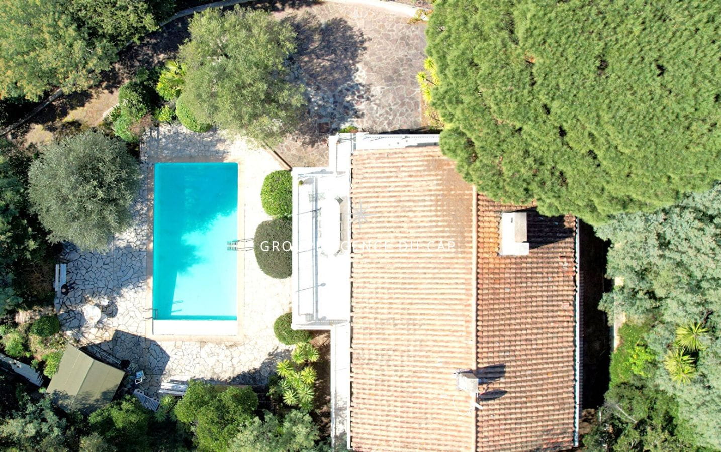 FOR SALE: 5-ROOM VILLA, 160sqm, POOL AND SEA VIEW, IN LES ISSAMBRES Image 17