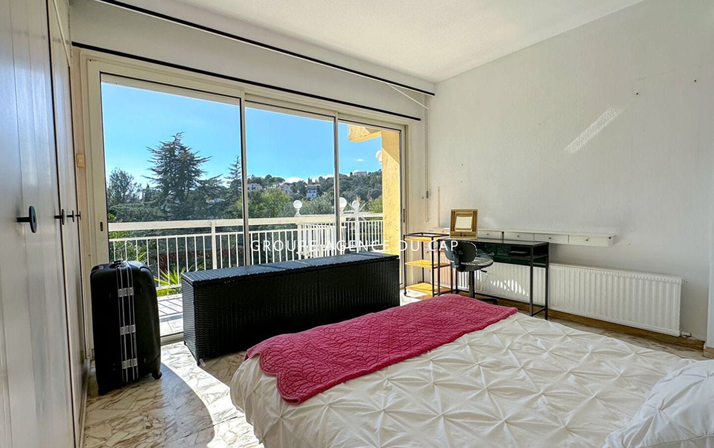 OFFRE EN COURS PAR NOTRE AGENCE – A VENDRE VILLA 5 PIECES 160M² PISCINE ET APERCU MER, AUX ISSAMBRES Image 9