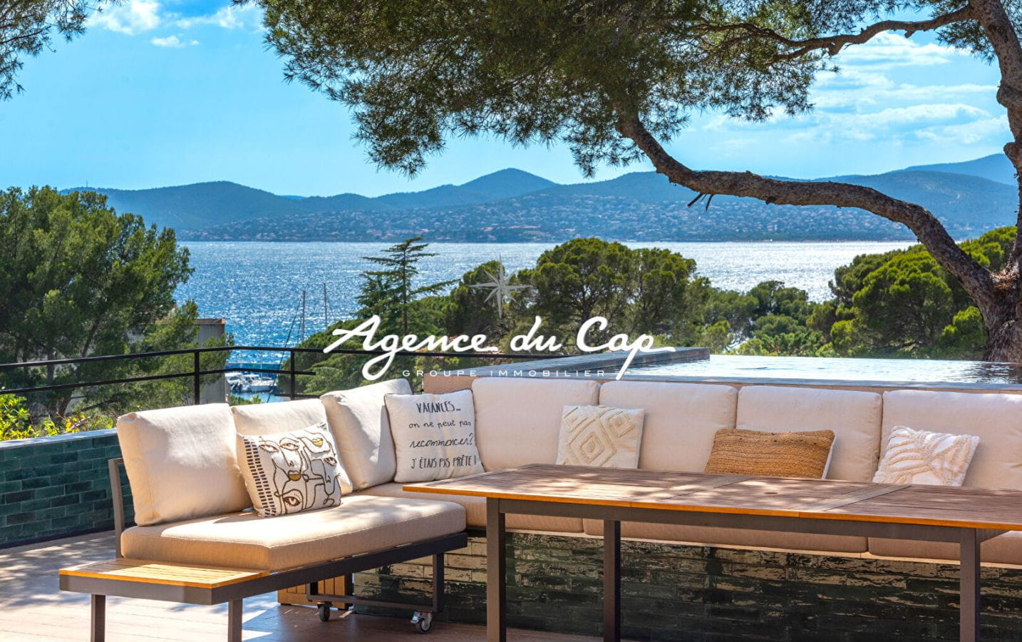 SAINT RAPHAEL SANTA LUCIA VILLA CONTEMPORAINE 8 PIECES VUE MER Image 0