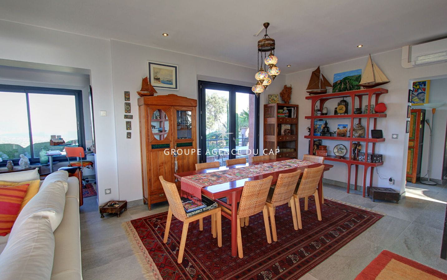 VILLA  AVEC DOUBLE VUE MER SUR SAINT-TROPEZ ET SUR SAINT-RAPHAEL, AUX ISSAMBRES Image 14