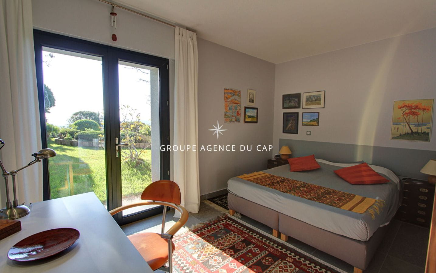 VILLA  AVEC DOUBLE VUE MER SUR SAINT-TROPEZ ET SUR SAINT-RAPHAEL, AUX ISSAMBRES Image 17