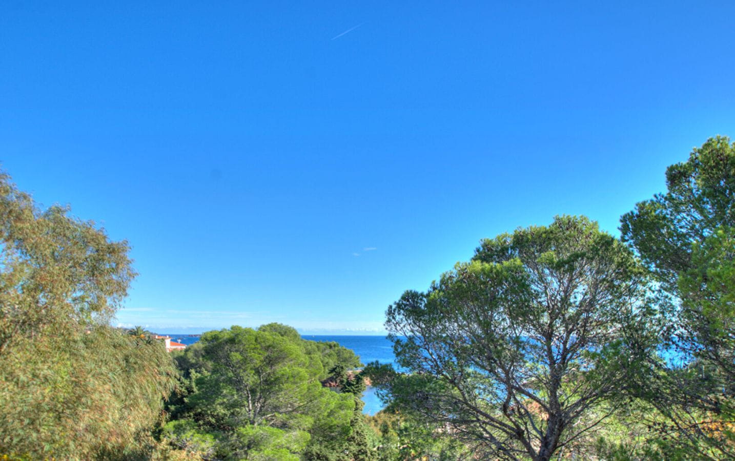 SAINT RAPHAEL LE DRAMONT Image 9