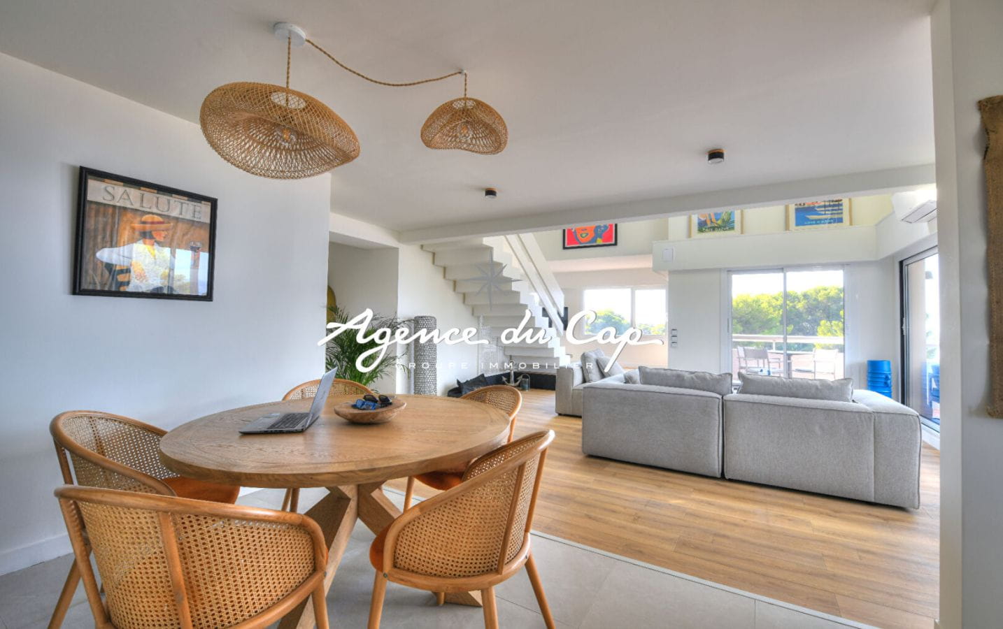 SOUS OFFRE APPARTEMENT SAINT RAPHAEL BOULOURIS DERNIER ETAGE VUE MER Image 6