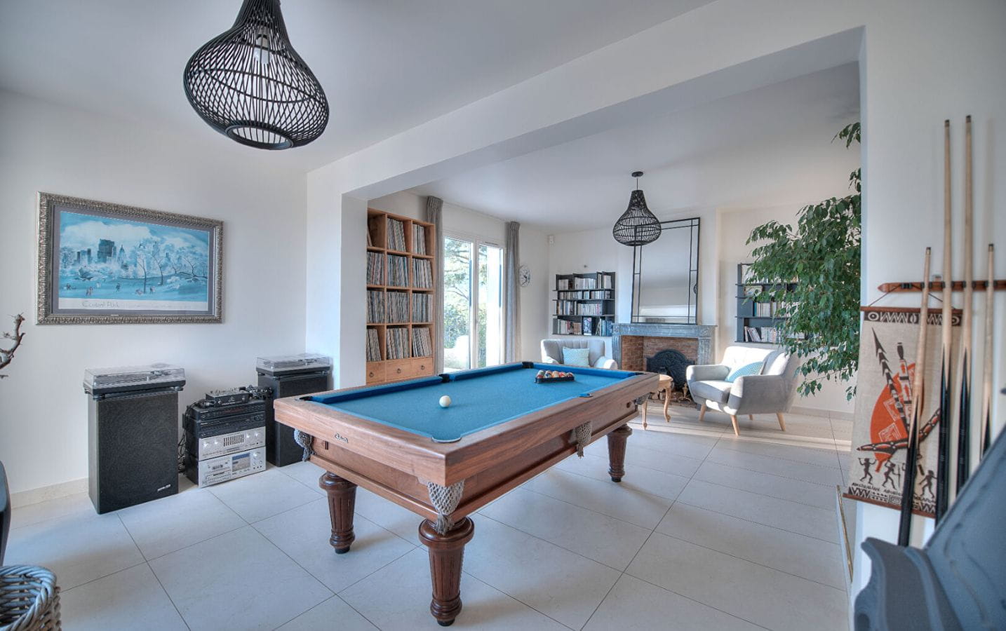 8 ROOM SEA VIEW VILLA 4 SUITES HEATED POOL GARAGE AND 2 ROOM INDEPENDENT APARTMENT IN SAINT RAPHAEL BOULOURIS Image 11