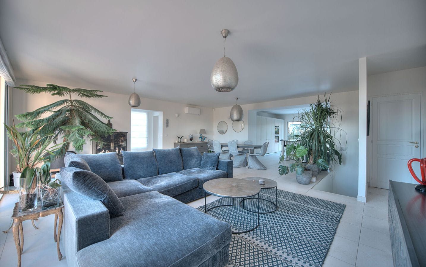 VILLA VUE MER 8 PIÉCES 4 SUITES PISCINE CHAUFFEE GARAGE ET 2 PIECES INDEPENDANT A SAINT RAPHAEL BOULOURIS Image 2