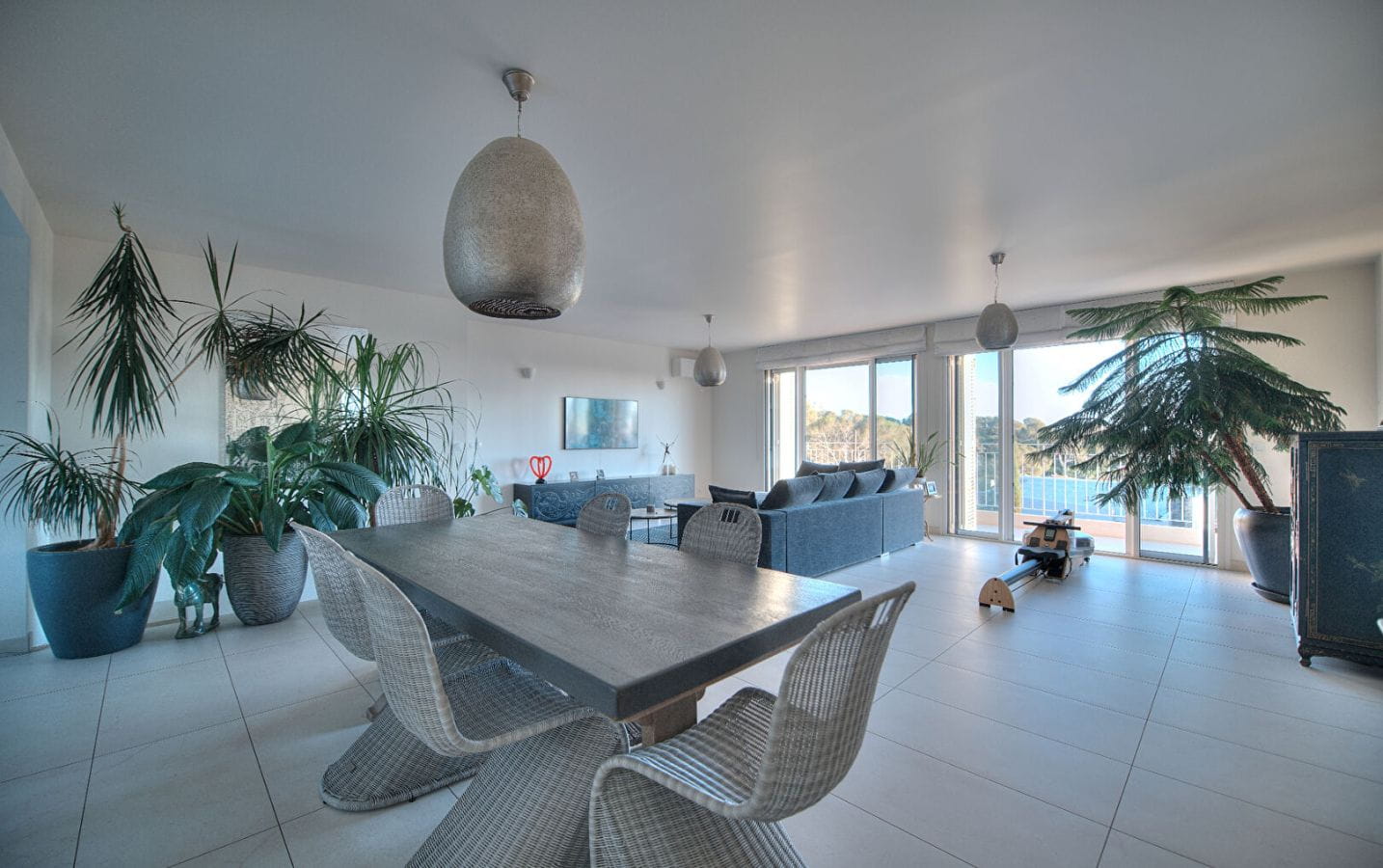 VILLA VUE MER 8 PIÉCES 4 SUITES PISCINE CHAUFFEE GARAGE ET 2 PIECES INDEPENDANT A SAINT RAPHAEL BOULOURIS Image 3