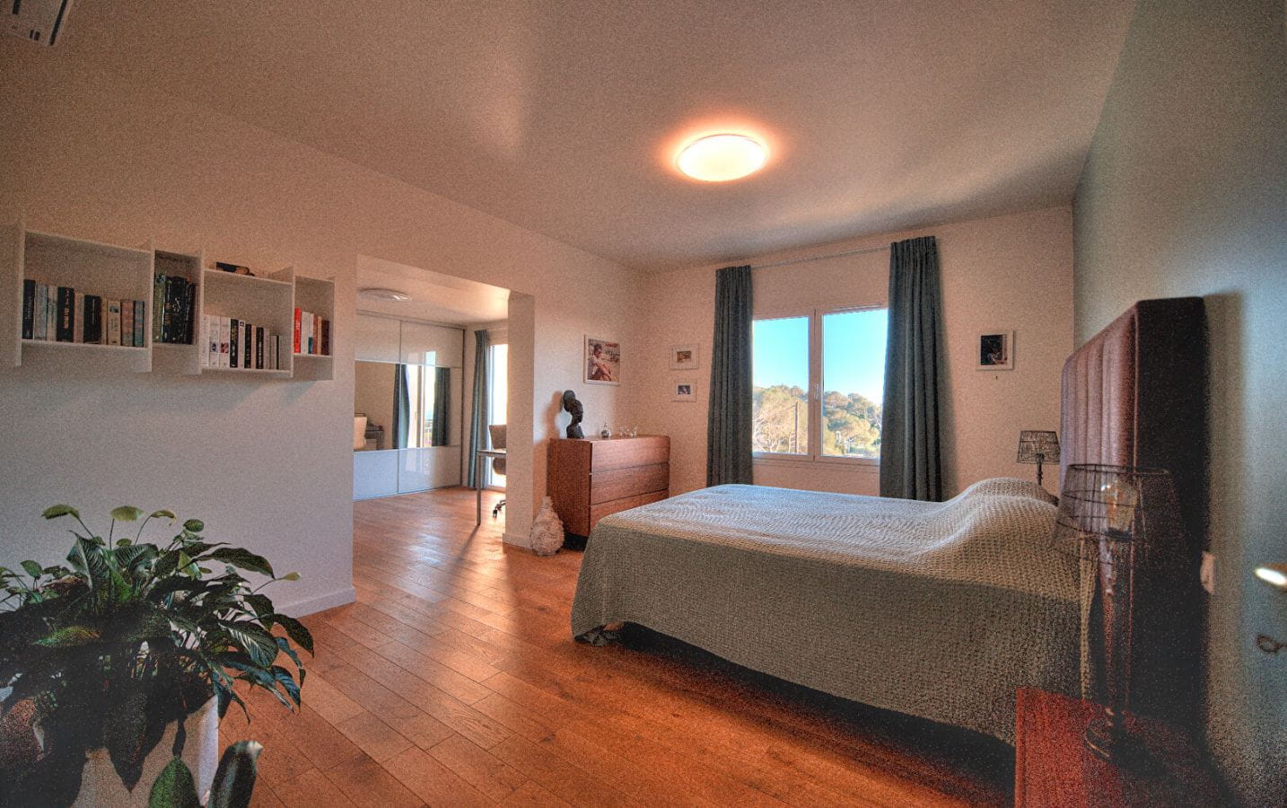 VILLA VUE MER 8 PIÉCES 4 SUITES PISCINE CHAUFFEE GARAGE ET 2 PIECES INDEPENDANT A SAINT RAPHAEL BOULOURIS Image 5