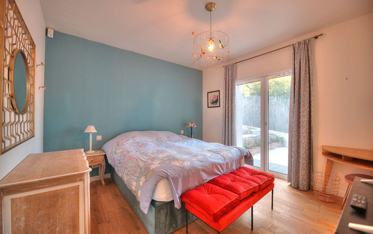 VILLA VUE MER 8 PIÉCES 4 SUITES PISCINE CHAUFFEE GARAGE ET 2 PIECES INDEPENDANT A SAINT RAPHAEL BOULOURIS Image 9