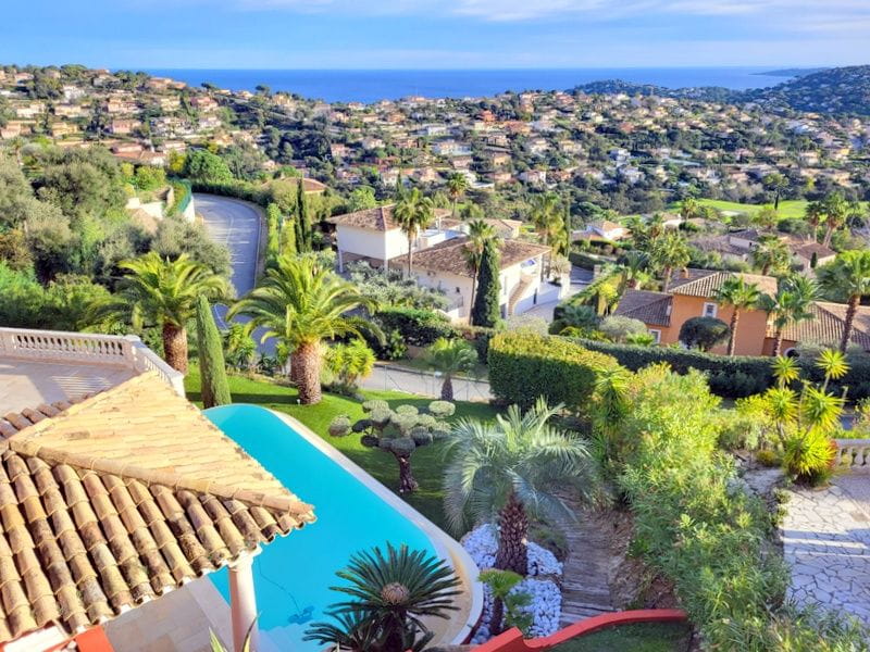 Villa de 250m2 avec vue mer, à Sainte-Maxime Image 6
