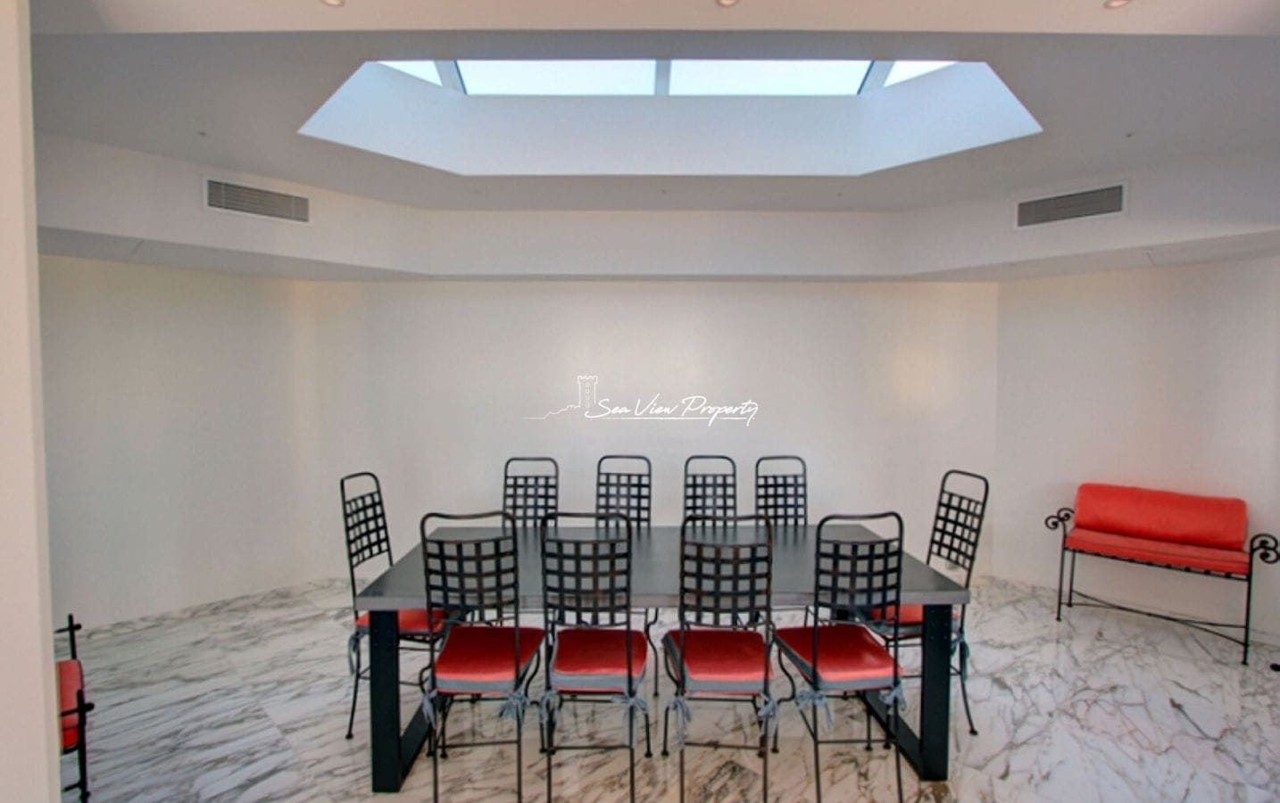 Sainte-maxime, 7-room Villa With Sea View Image 6