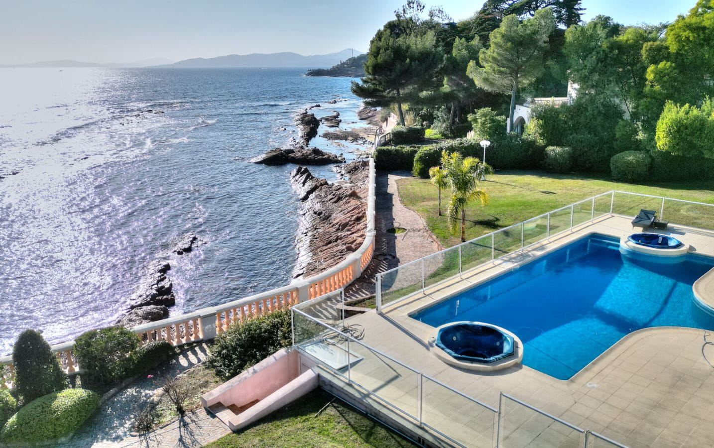 Saint Raphael – Exclusivite Villa Pied Dans L’eau Image 2