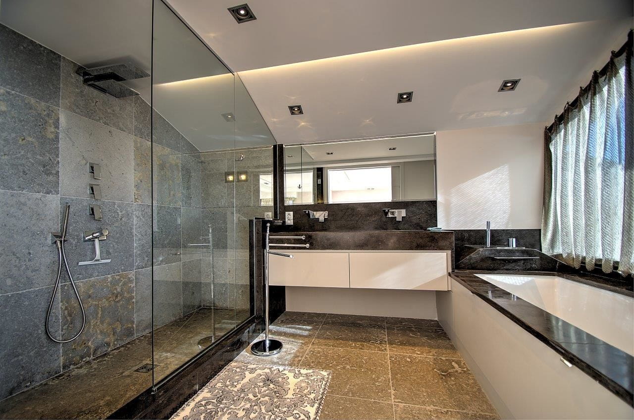 Saint Raphael – Villa Pieds Dans L’eau 7 Pièce(s) – 350 M2 Image 12