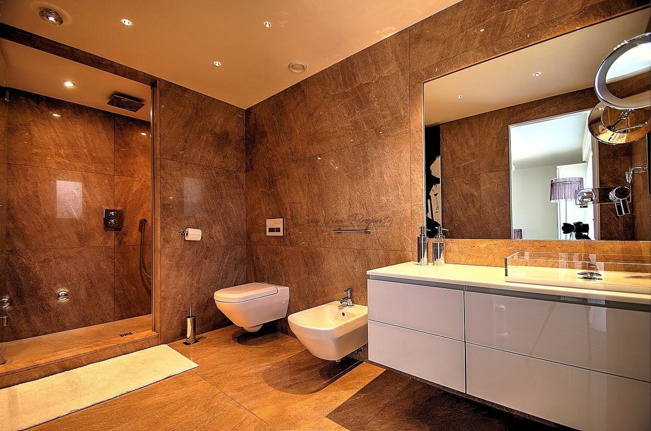 Saint Raphael – Villa Pieds Dans L’eau 7 Pièce(s) – 350 M2 Image 14